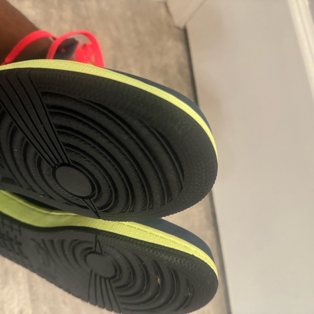Jordan 1 - Picture 3 of 5